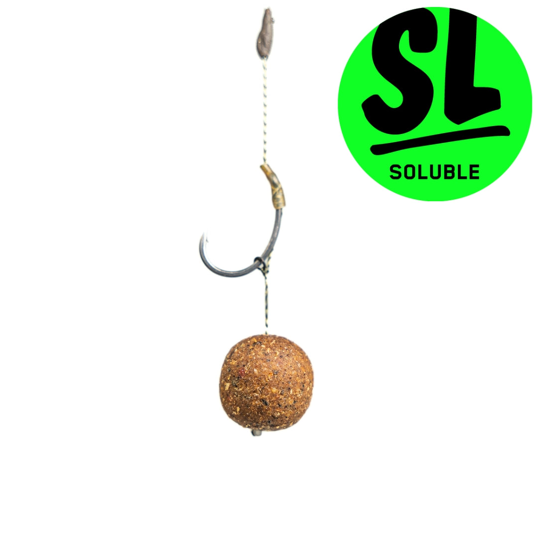 Unsere 25mm Boilies mit Soluble Squid Insect sind perfekt für Angler, die auf der Suche nach dem nächsten großen Fang sind